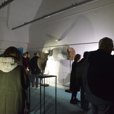 2325Exposition « Ecrin noir »